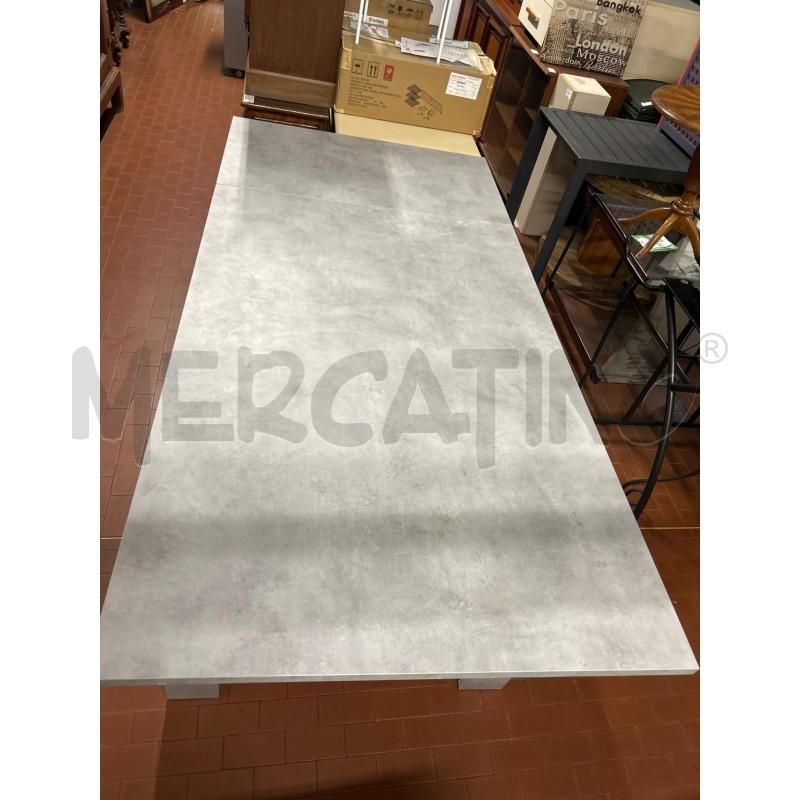 TAVOLO RETTANGOLARE GRIGIO SCURO SFUMATO | Mercatino dell'Usato Torino nizza 4