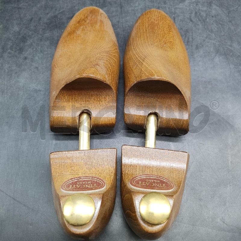 FORMA SCARPE LEGNO PZ 2 TINCATI | Mercatino dell'Usato Alpignano 2