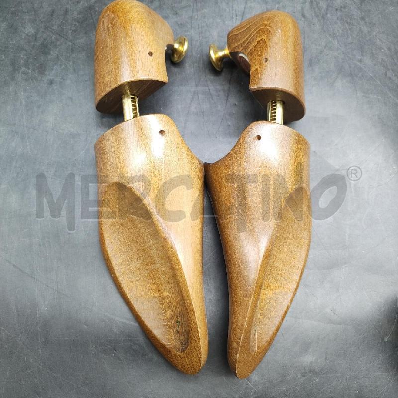 FORMA SCARPE LEGNO PZ 2 TINCATI | Mercatino dell'Usato Alpignano 3