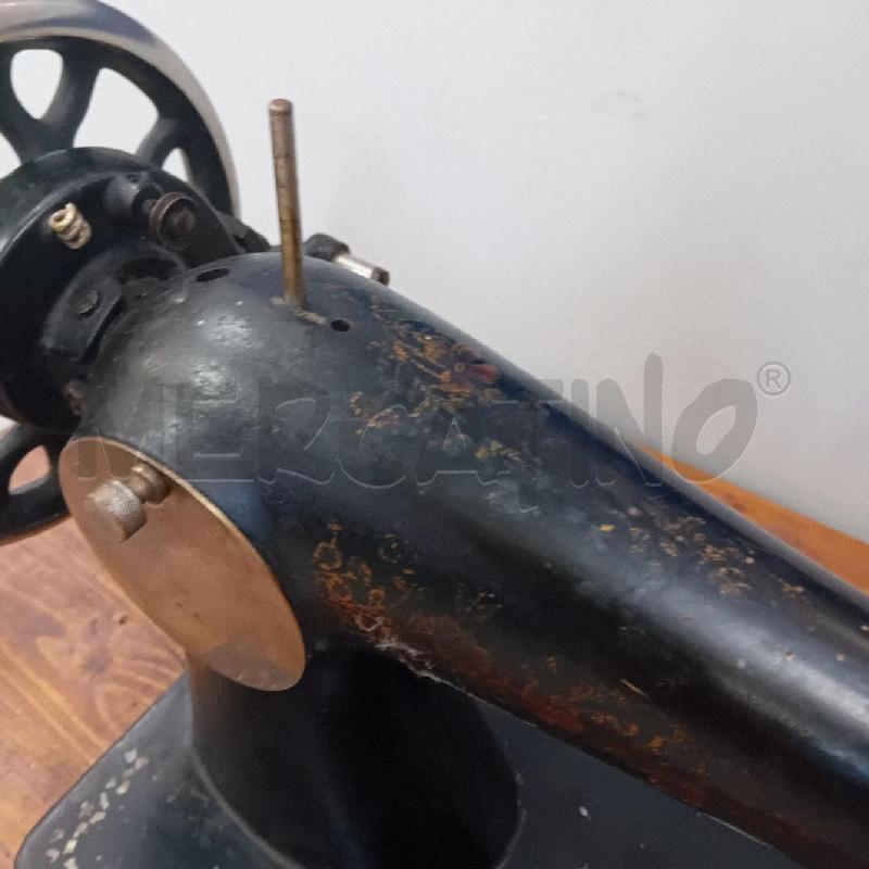 MACCHINA CUCIRE D'EPOCA  | Mercatino dell'Usato Alpignano 5