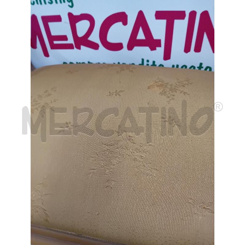POUF CON BRACCIOLI CLASSIC | Mercatino dell'Usato Alpignano 3