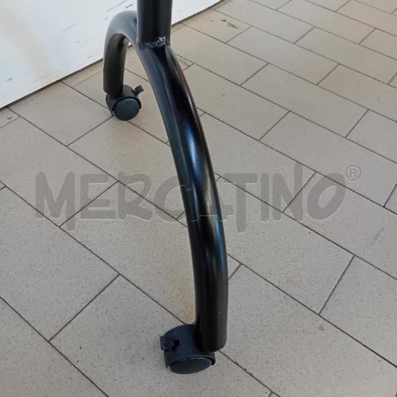 TAVOLINO NR MEZZA LUNA NAILS  | Mercatino dell'Usato Alpignano 4