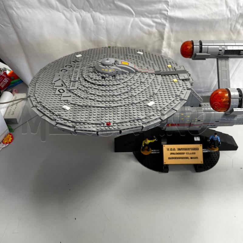 MODELLINO U.S.S ENTERPRISE MEGABLOCK | Mercatino dell'Usato Venaria reale 2
