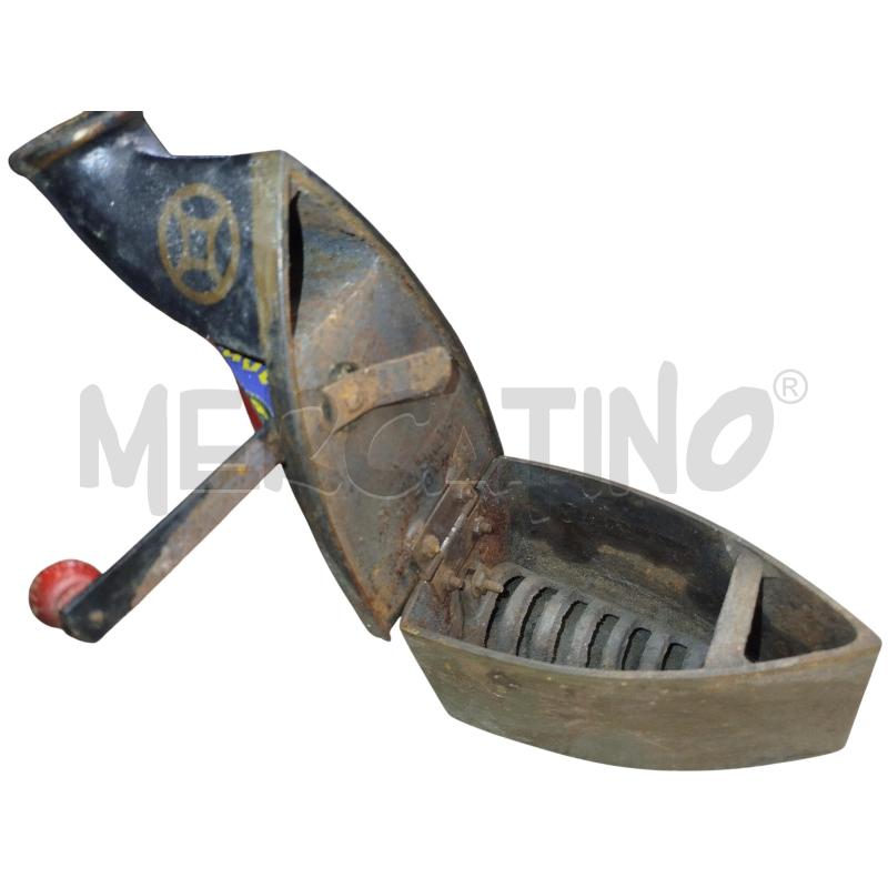 FERRO DA STIRO HONK HONG D'EPOCA | Mercatino dell'Usato Chieri 3