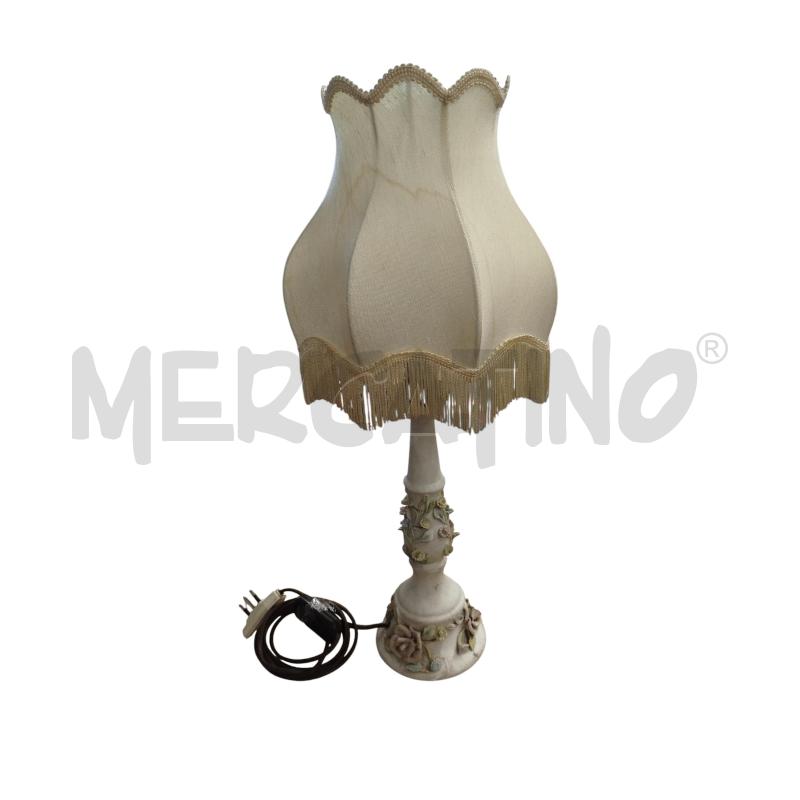LAMPADA DA TAVOLO DIFETTATA FIORI IN RILIEVO | Mercatino dell'Usato Chieri 1