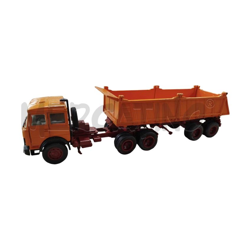 MODELLINO CAMION IVECO ARANCIO | Mercatino dell'Usato Chieri 1