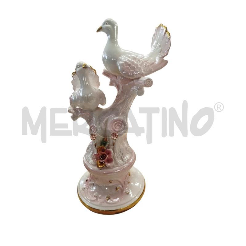 SOPRAMMOBILE ROSA BIANCO CAPODIMONTE FIORI RILIEVO | Mercatino dell'Usato Chieri 1