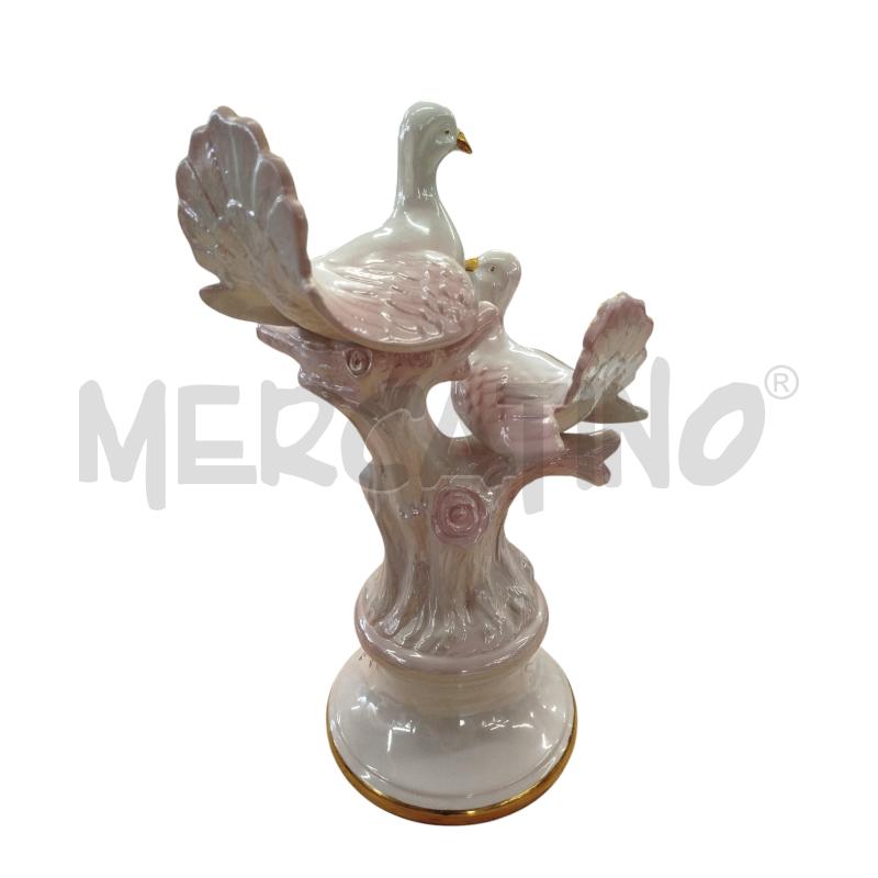 SOPRAMMOBILE ROSA BIANCO CAPODIMONTE FIORI RILIEVO | Mercatino dell'Usato Chieri 2