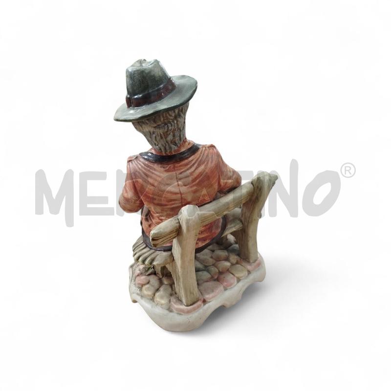 STATUA UOMO SEDUTO CON PIPA E FISARMONICA CAPODIMONTE | Mercatino dell'Usato Chieri 3