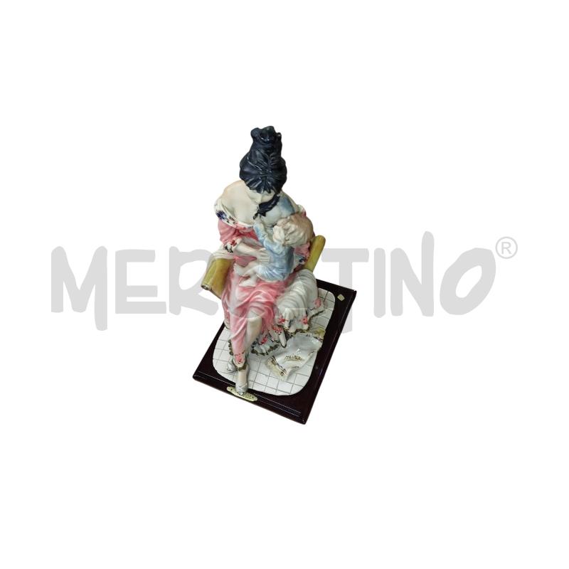 STATUETTA DAMA CON BAMBINO | Mercatino dell'Usato Chieri 1