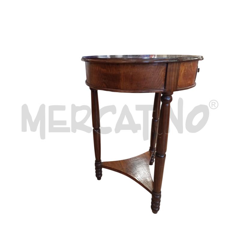 TAVOLINO PIANO TONDO 3 GAMBE UN CASSETTINO | Mercatino dell'Usato Chieri 1
