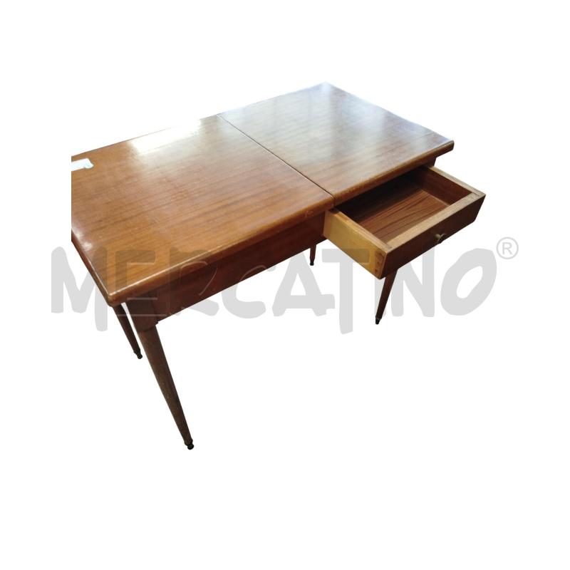 TAVOLINO PICCOLO GAMBE ALTE | Mercatino dell'Usato Chieri 2