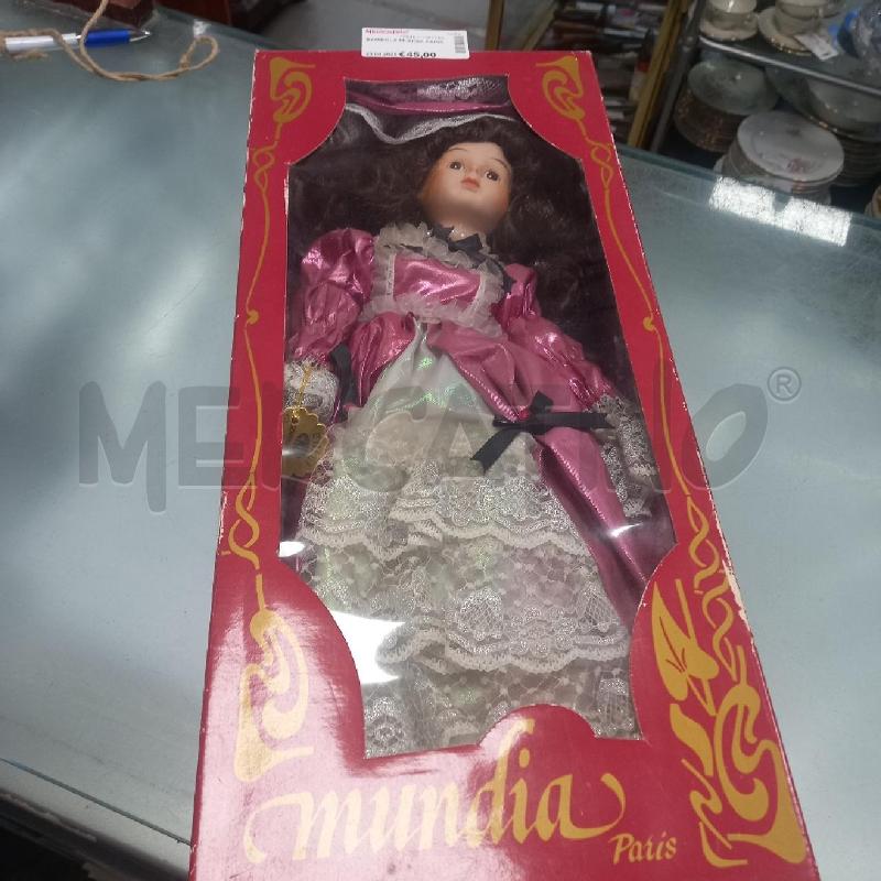 BAMBOLA MUNDIA PARIS  | Mercatino dell'Usato Moncalieri - fr. moriondo 2