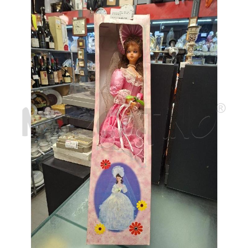 BAMBOLA MUSICA DOLL VESTITO ROSA | Mercatino dell'Usato Moncalieri - fr. moriondo 1