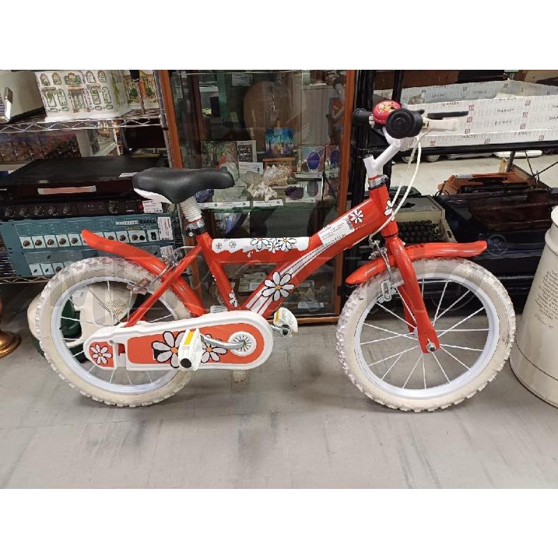 BICICLETTA ARANCIO FIORI BIANCHI | Mercatino dell'Usato Moncalieri - fr. moriondo 1