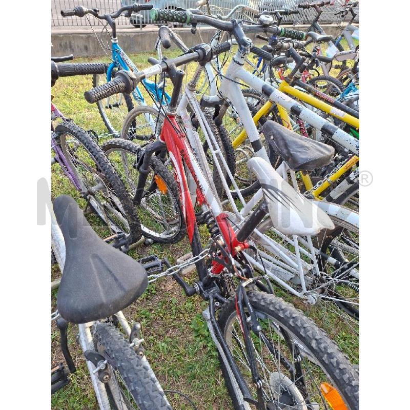 BICICLETTA CUPS BIANCA ROSSA | Mercatino dell'Usato Moncalieri - fr. moriondo 1