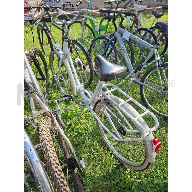 BICICLETTA GRAZIELLA BIANCA ROMANTICA | Mercatino dell'Usato Moncalieri - fr. moriondo 1