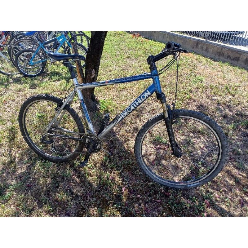 BICICLETTA GRIGIA BLU DECATHLON | Mercatino dell'Usato Moncalieri - fr. moriondo 1