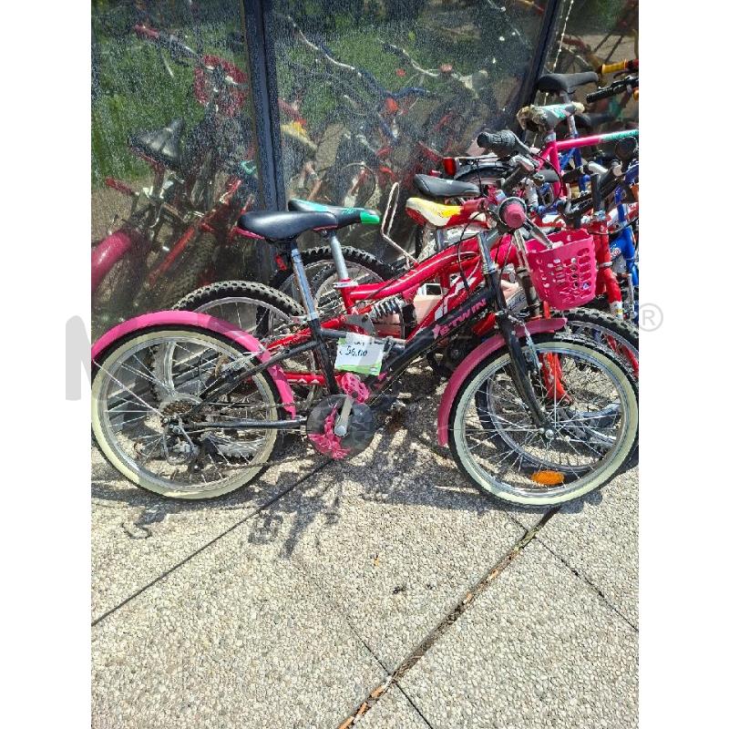 BICICLETTINA BAMBINA ROSA BTWIN  | Mercatino dell'Usato Moncalieri - fr. moriondo 1