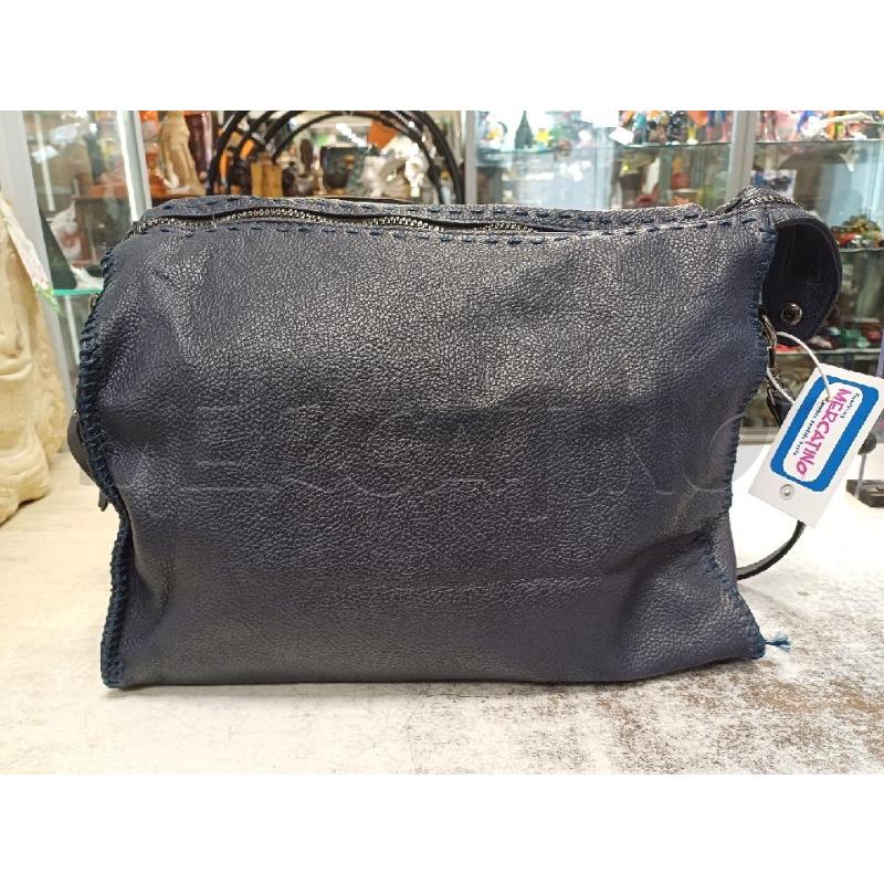 BORSA DONNA BLU CUCITURE BLU | Mercatino dell'Usato Moncalieri - fr. moriondo 1