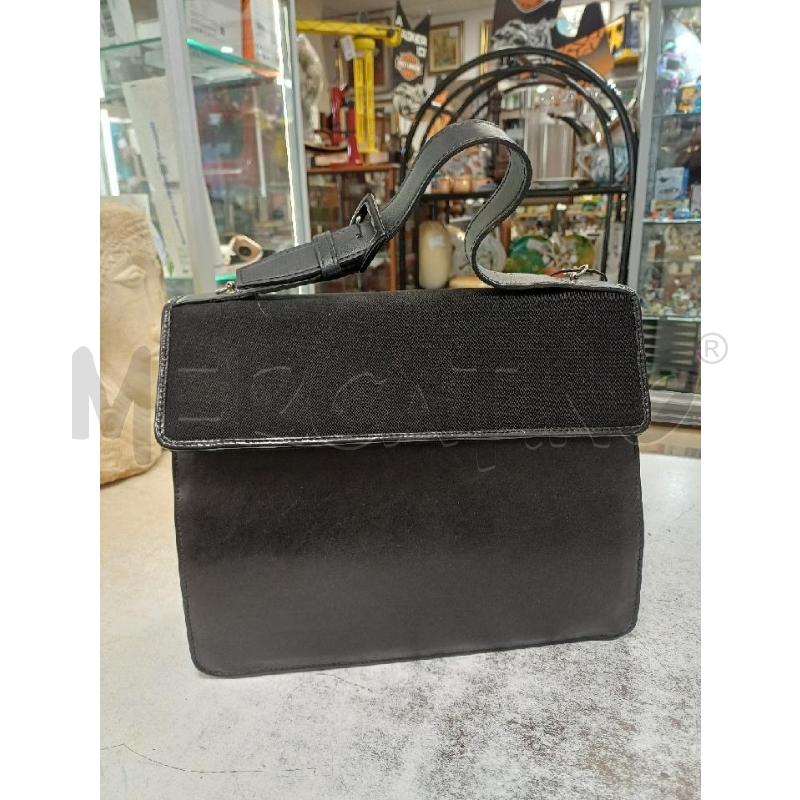 BORSETTA DONNA NERA PRADA RE EDITION  | Mercatino dell'Usato Moncalieri - fr. moriondo 1
