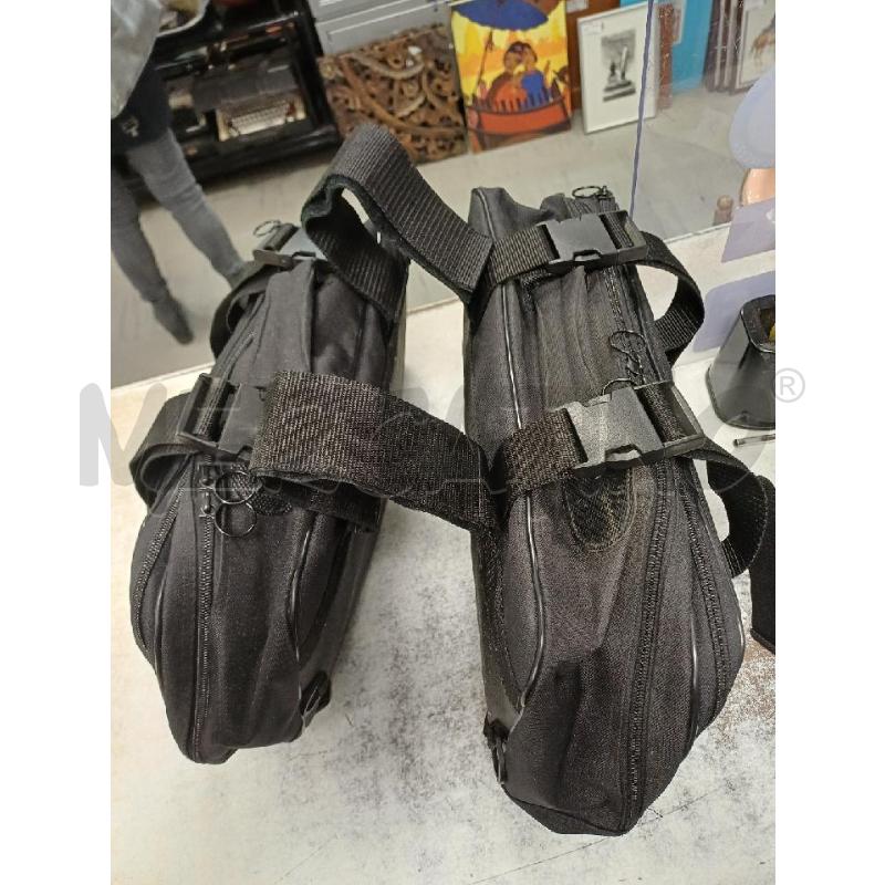 BORSE LATERALI MOTO NERO OXFORD | Mercatino dell'Usato Moncalieri - fr. moriondo 3