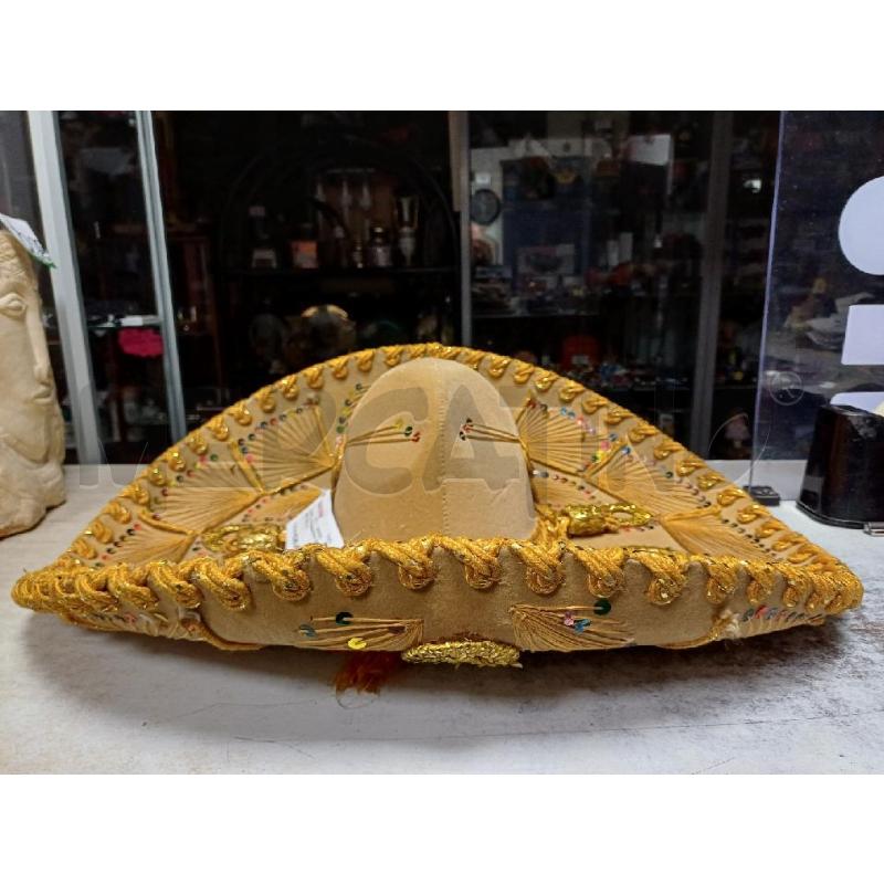 CAPPELLO SOMBRERO DECORO GIALLO | Mercatino dell'Usato Moncalieri - fr. moriondo 1