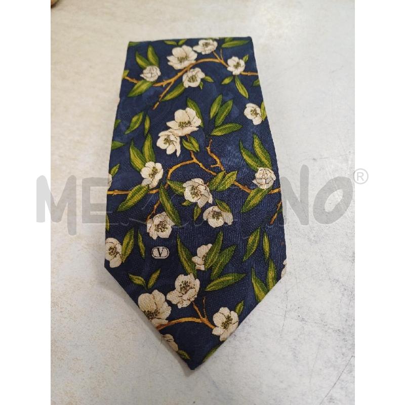 CRAVATTA BLU FIORI BIANCHI VALENTINO | Mercatino dell'Usato Moncalieri - fr. moriondo 1