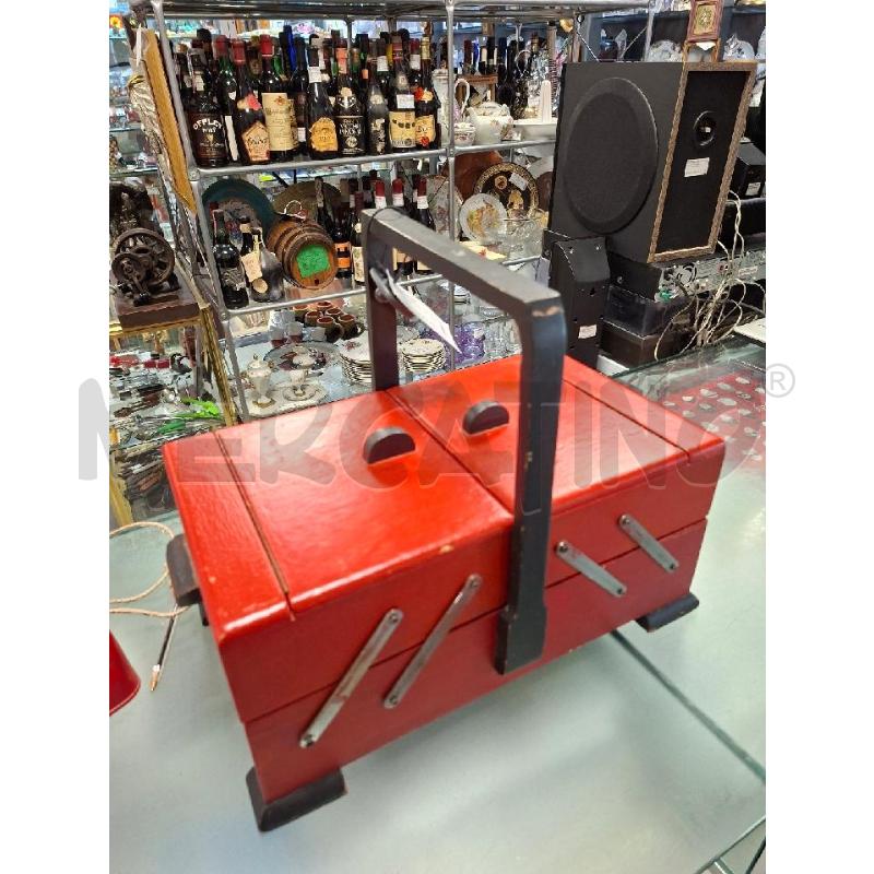 CUCITO SET ROSSO LEGNO | Mercatino dell'Usato Moncalieri - fr. moriondo 1