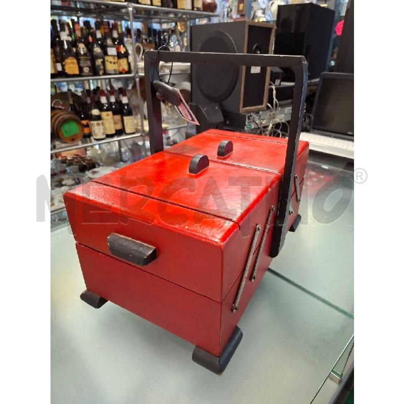 CUCITO SET ROSSO LEGNO | Mercatino dell'Usato Moncalieri - fr. moriondo 2