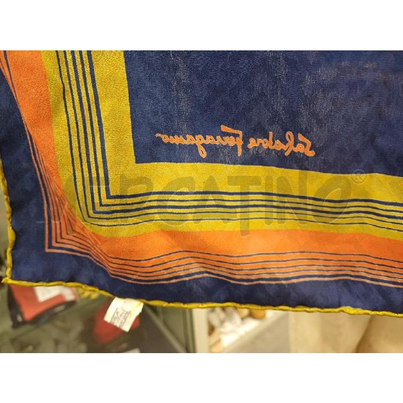 FOULARD BLU OCRA SALVATORE FERRAGAMO SETA | Mercatino dell'Usato Moncalieri - fr. moriondo 2