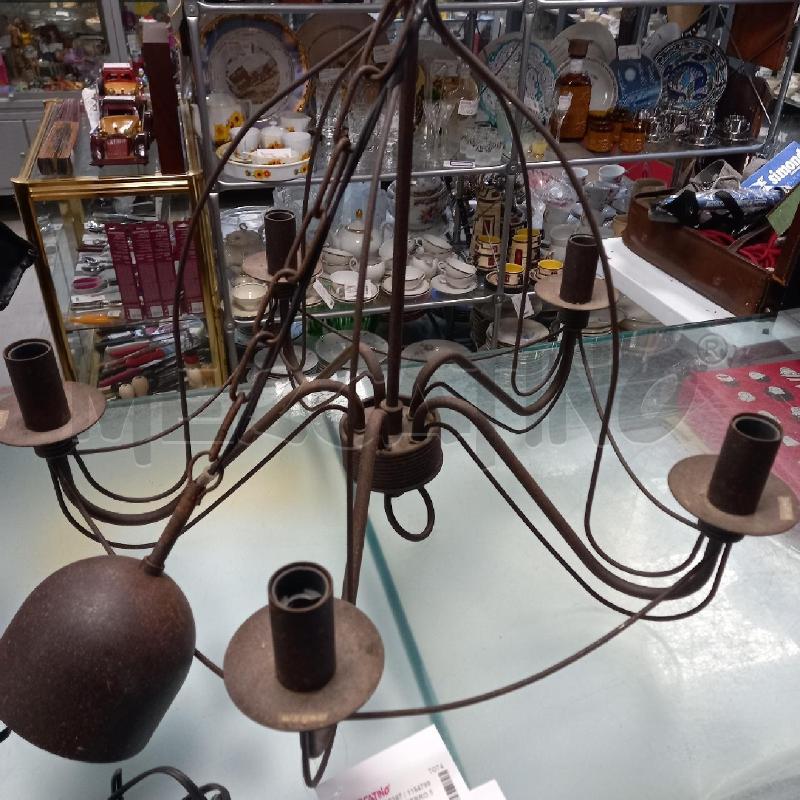 LAMPADARIO IN FERRO 5 LUCI | Mercatino dell'Usato Moncalieri - fr. moriondo 2