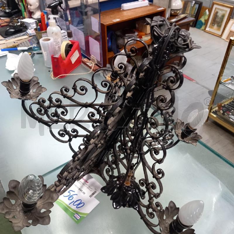 LAMPADARIO IN FERRO BATTUTO  | Mercatino dell'Usato Moncalieri - fr. moriondo 3