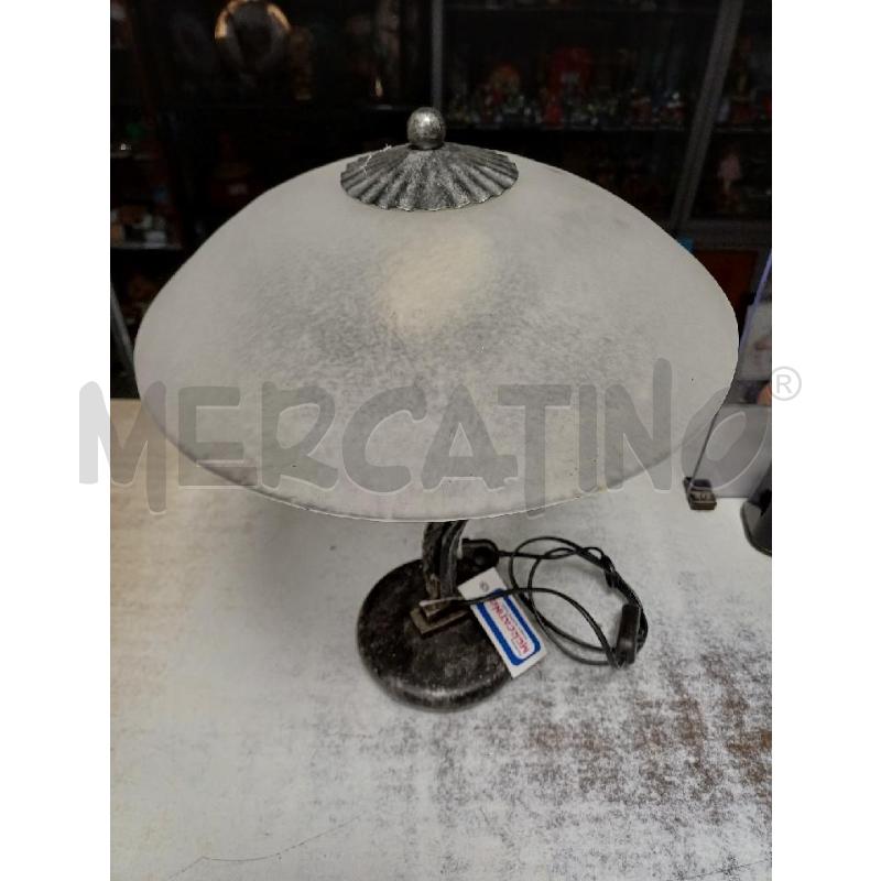 LAMPADA FERO NERO PARALUME VETRO | Mercatino dell'Usato Moncalieri - fr. moriondo 4