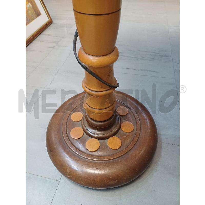 LAMPADA PIANTANA LEGNO LAVORATO  | Mercatino dell'Usato Moncalieri - fr. moriondo 2