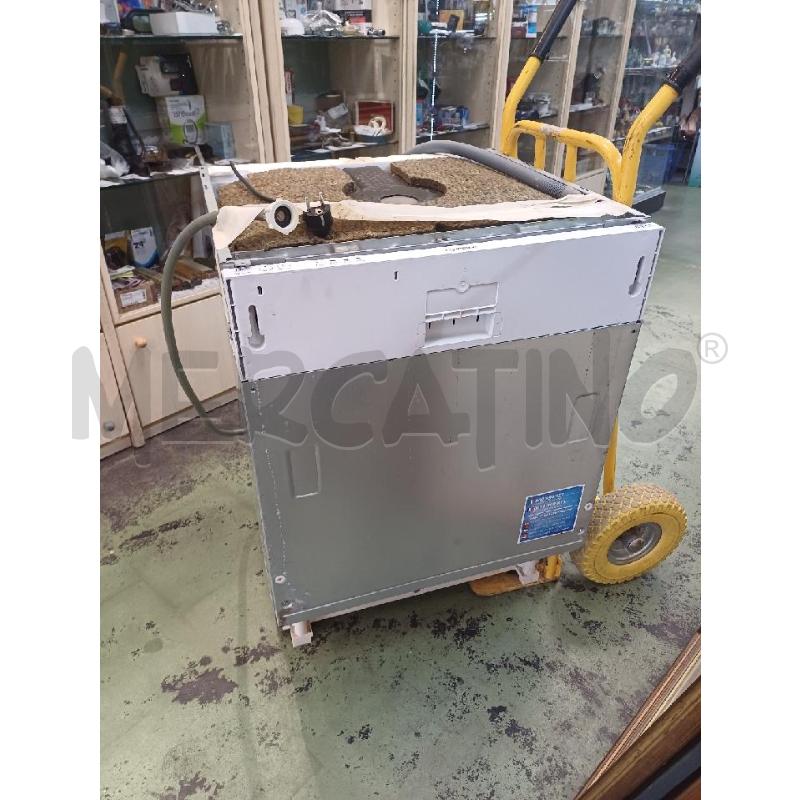 LAVASTOVIGLIE INCASSO INDESIT | Mercatino dell'Usato Moncalieri - fr. moriondo 1