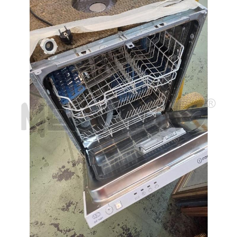 LAVASTOVIGLIE INCASSO INDESIT | Mercatino dell'Usato Moncalieri - fr. moriondo 2