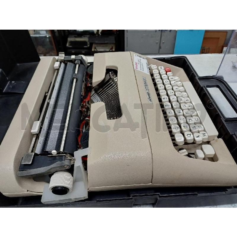 MACCHINA DA SCRIVERE BEIGE OLIVETTI 35 | Mercatino dell'Usato Moncalieri - fr. moriondo 2