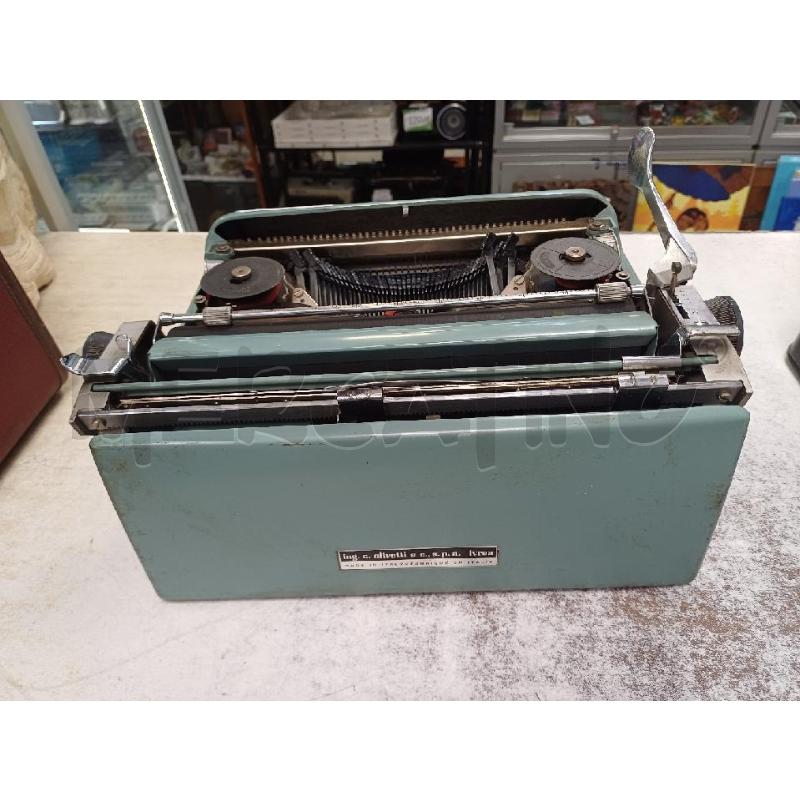 MACCHINA DA SCRIVERE VERDE OLIVETTI | Mercatino dell'Usato Moncalieri - fr. moriondo 3
