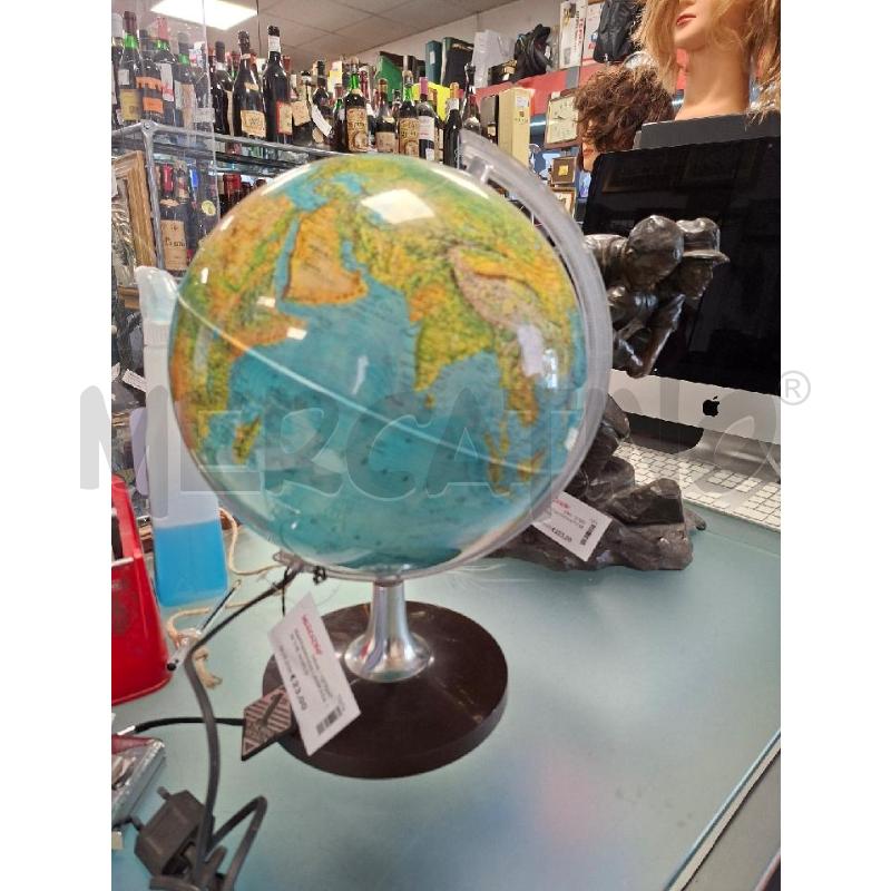 MAPPAMONDO LAMPADA 1 IN THE WORLD | Mercatino dell'Usato Moncalieri - fr. moriondo 2