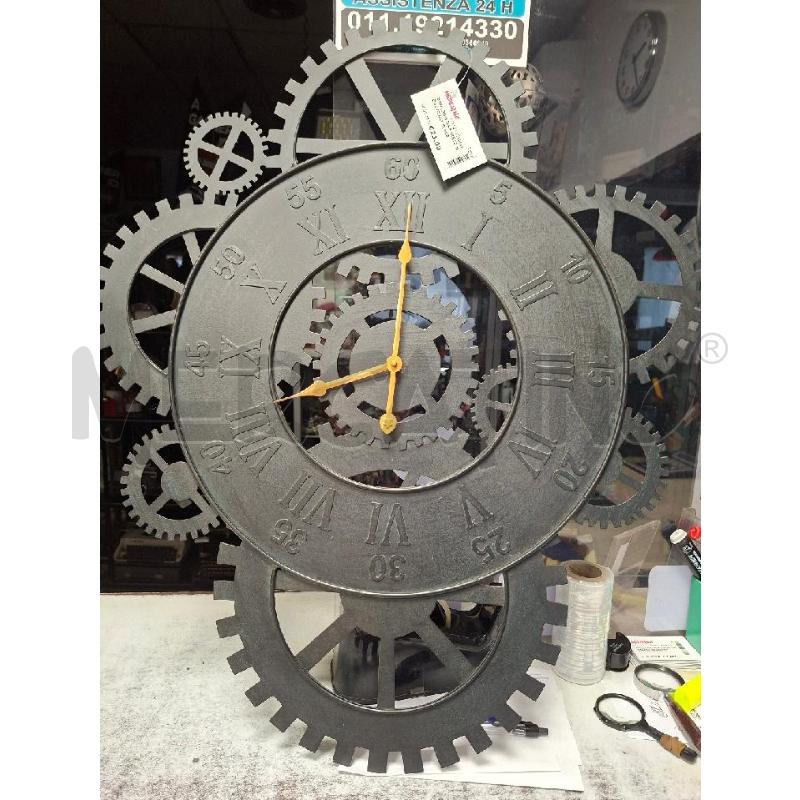 OROLOGIO DA PARETE INDUSTRIALE IN FERRO | Mercatino dell'Usato Moncalieri - fr. moriondo 1