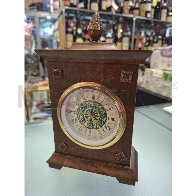 OROLOGIO LEGNO NUMERI ROMANI  MERCEDES | Mercatino dell'Usato Moncalieri - fr. moriondo 1
