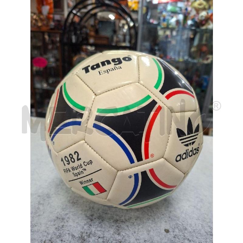 PALLONE TANGO ESPANA ADIDAS 1982 | Mercatino dell'Usato Moncalieri - fr. moriondo 1