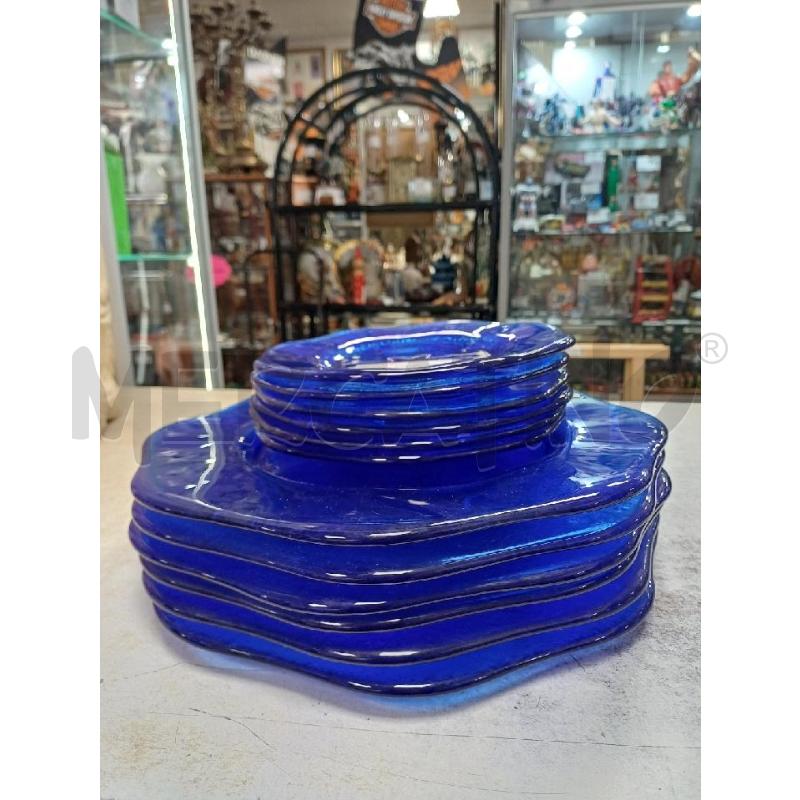 PIATTI PZ. 6+6 VETRO BLU | Mercatino dell'Usato Moncalieri - fr. moriondo 1