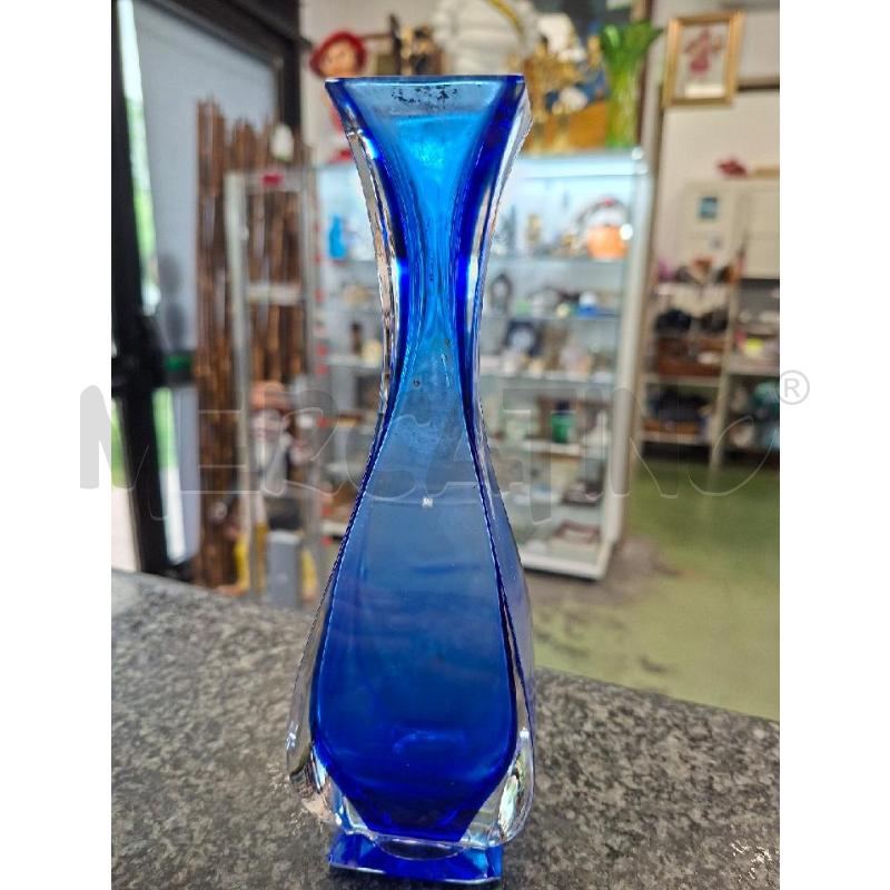 PORTA FIORI VETRO BLU | Mercatino dell'Usato Moncalieri - fr. moriondo 2