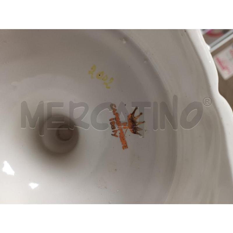POTICHE VASO DAME ROSSO DECORATO CAPODIMONTE | Mercatino dell'Usato Moncalieri - fr. moriondo 5