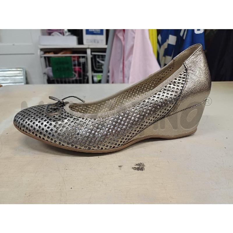 SCARPE DONNA DORATE MELLUSO | Mercatino dell'Usato Moncalieri - fr. moriondo 1