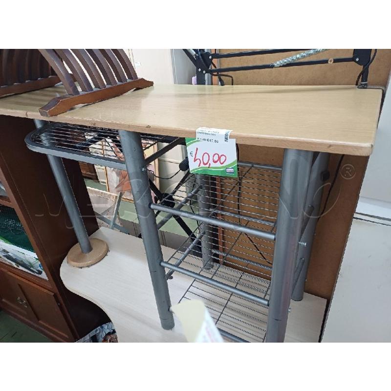 SCRIVANIA MINI PIANO CHIARO BASE GRIGIA | Mercatino dell'Usato Moncalieri - fr. moriondo 2