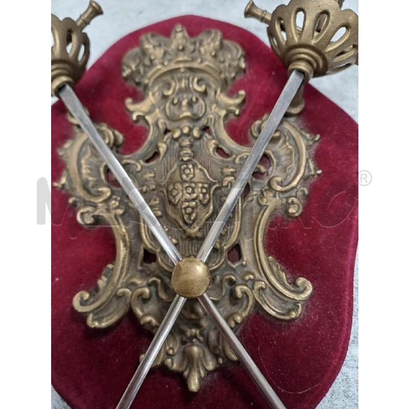 SCUDO + SPADINI OTTONE  | Mercatino dell'Usato Moncalieri - fr. moriondo 2