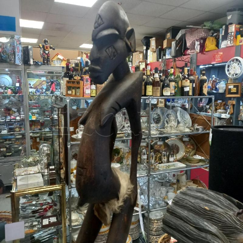 SCULTURA AFRICA IN LEGNO | Mercatino dell'Usato Moncalieri - fr. moriondo 2